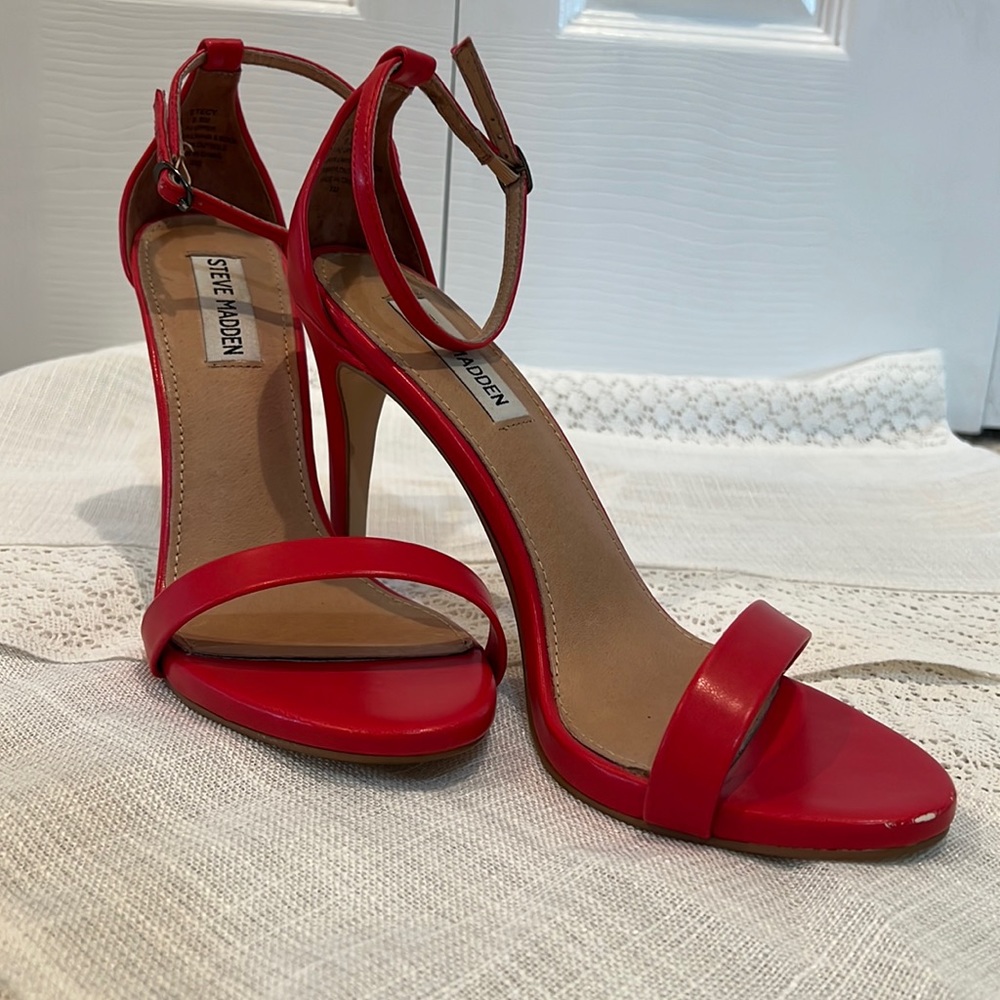 Steve Madden red high heels size 8.5